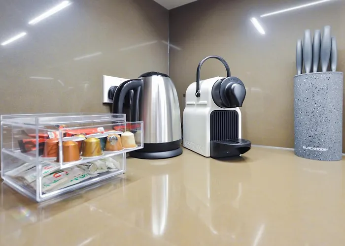 Soho Deluxe 1 Bedroom Apartment By Concept Apartments